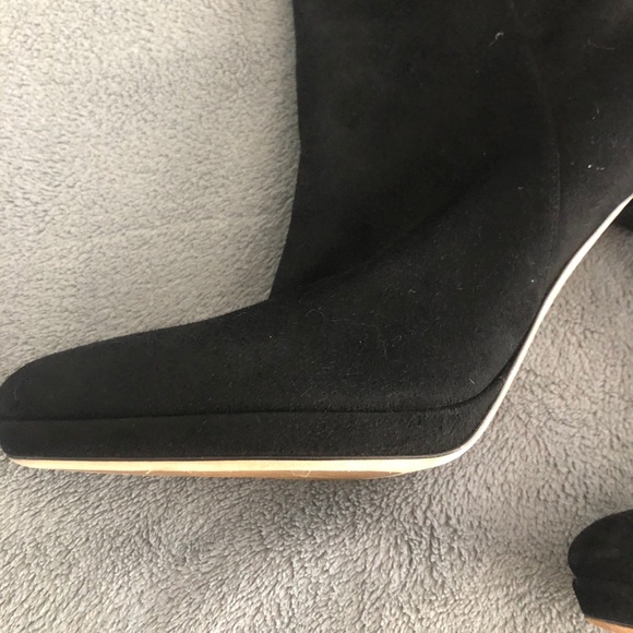 Boots - Picture 2 of 11